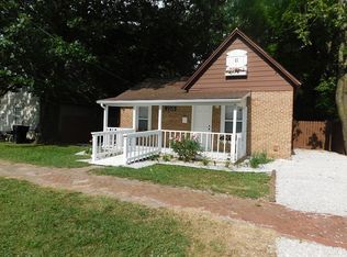 2219 N Howard Ave, Springfield, MO 65803