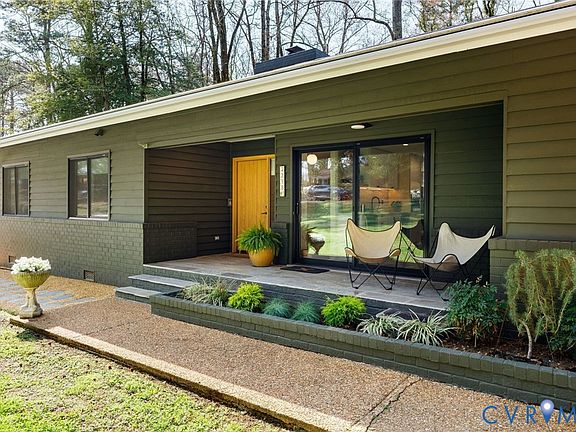4th image of 2318 Stratford Ct