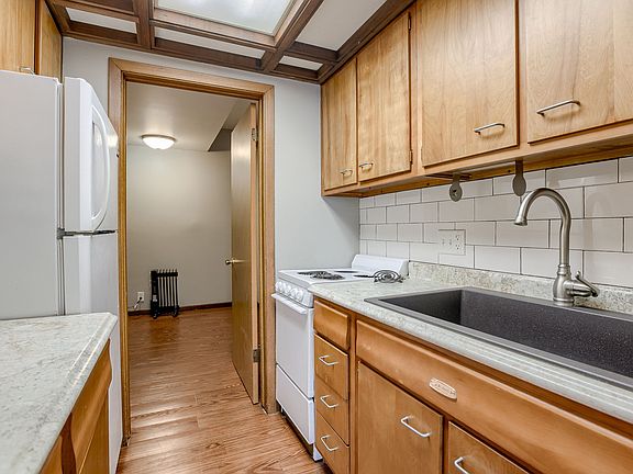 3rd image of 115 S 38th St #11305544