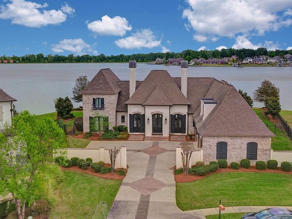 1st image of 125 Glenwood Bnd