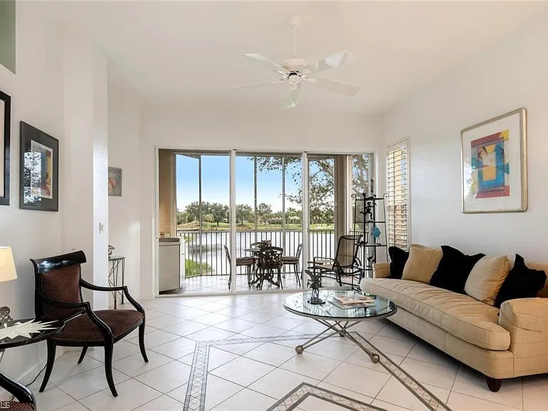 2383 Ravenna Blvd #Penthouse 202 — Photo 6