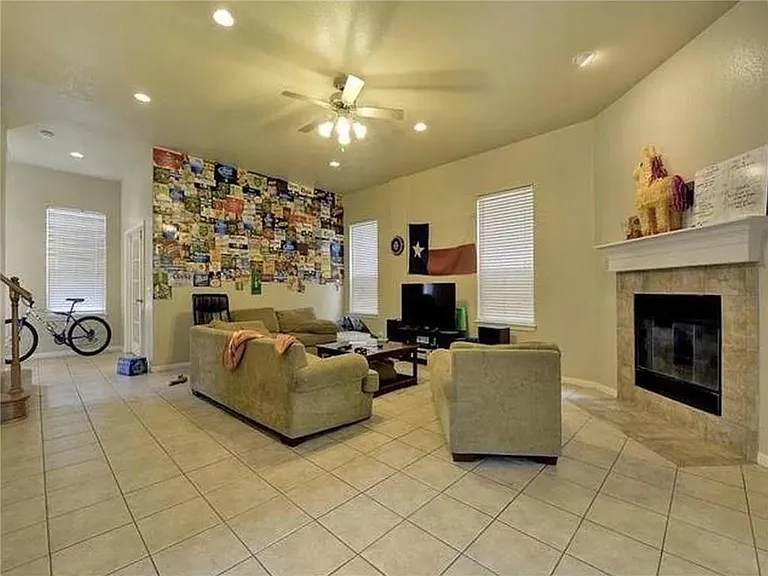 5501 Duval St #A — Photo 4