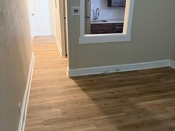 5th image of 110 Price St Floor 1