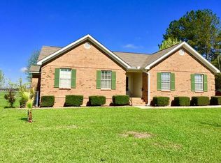 201 Rebecca Rd, Headland, AL 36345