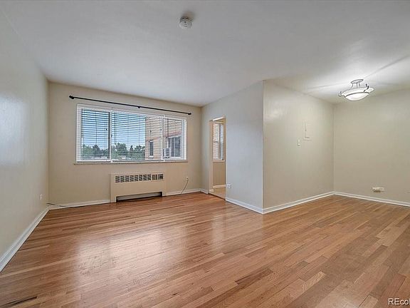 4th image of 1101 N Bellaire St APT 304