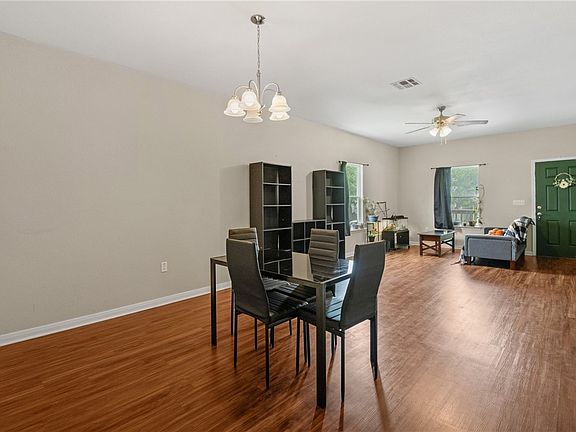 2nd image of 2025 Islla Dr