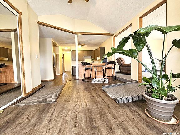 5th image of 119 Alexander AVENUE