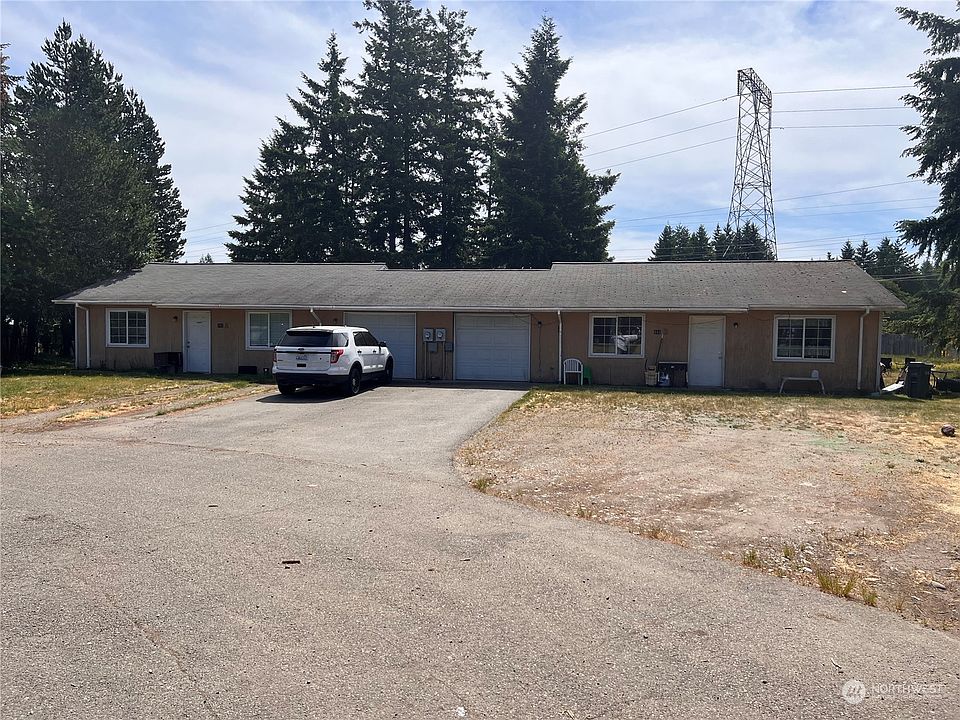 1st image of 100 E Praire Court