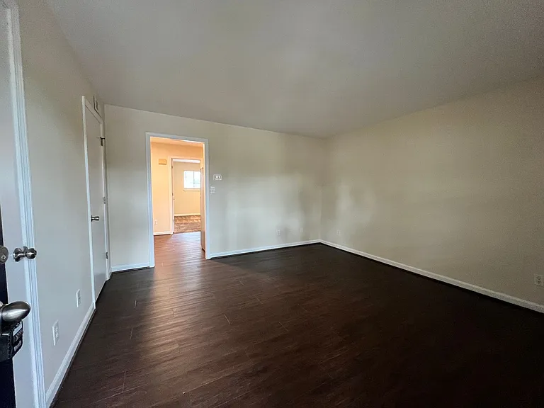 Stone Ridge Apartments- Convenient Location — Photo 22