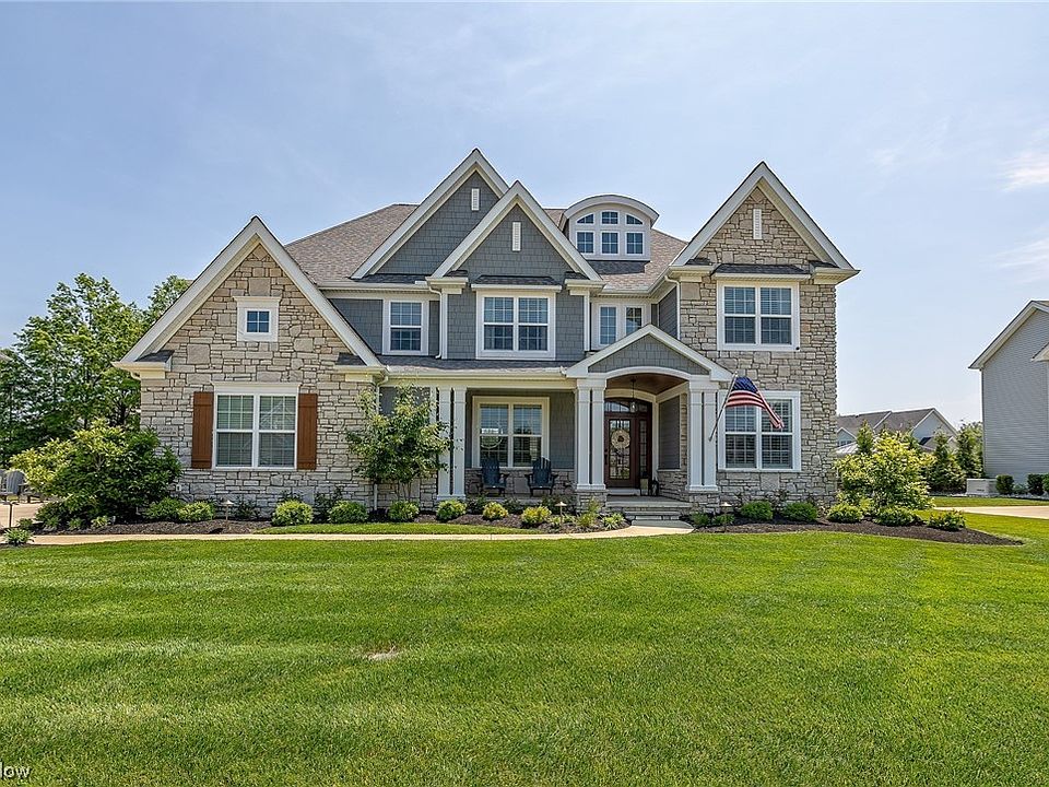 1st image of 32573 Muirfield Dr
