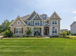 32573 Muirfield Dr, Avon Lake, OH 44012