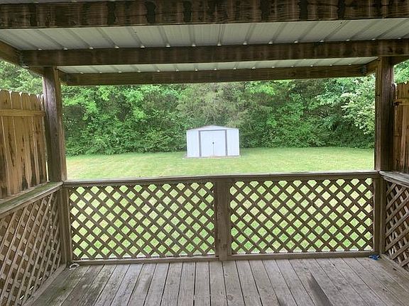 5th image of 100 Canova Ct