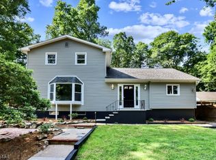 10 Woodland Rd, Hopatcong, NJ 07843