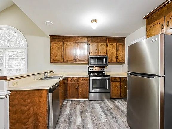 4th image of 5904 Gates Mill Pl