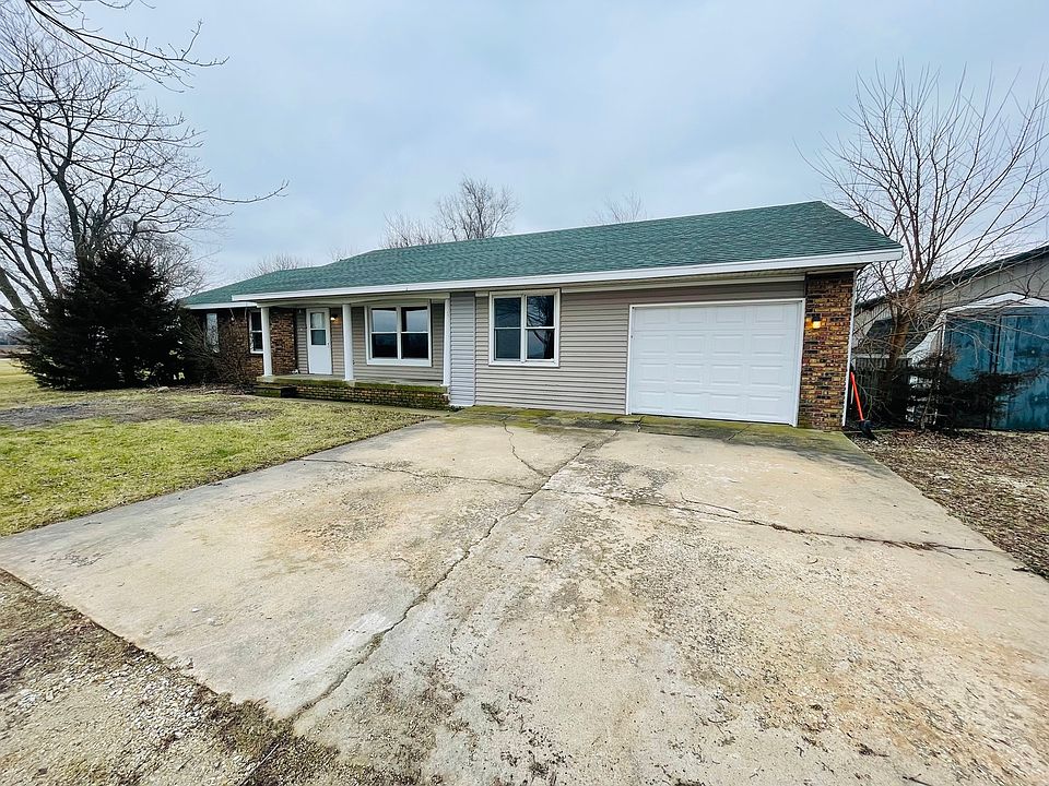 1295 E 4100 North Rd, Cabery, IL 60919 Zillow