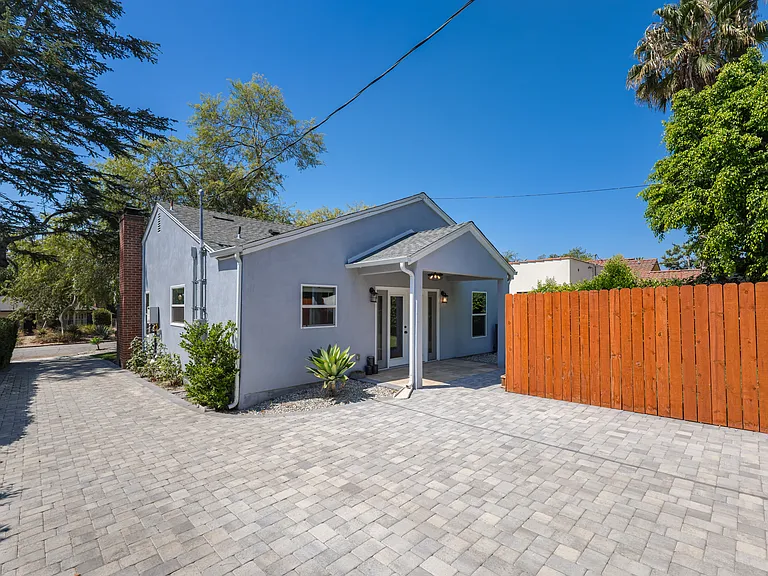 2065 Casa Grande St — Photo 23
