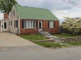 105 Toledo Ave, Pawtucket, RI 02860
