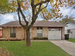 4819 Hannas Reef Dr, Bacliff, TX 77518