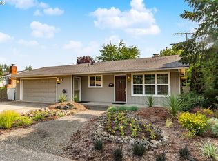 542 NW 22nd St, McMinnville, OR 97128