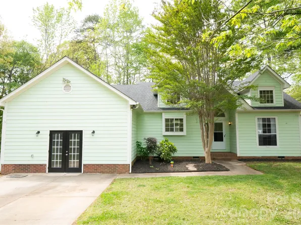 10737 Spruce Mountain Rd, Charlotte, NC 28214