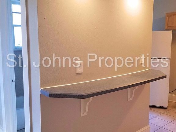 4th image of 139 Cottage Ave APT 12