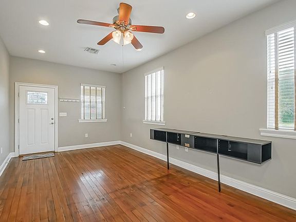 4th image of 8700 Monroe Ct
