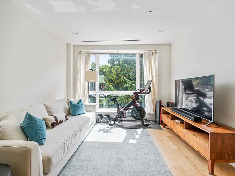 251 Withers St #2F — Photo 3