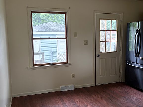 3rd image of 607 S 23rd St