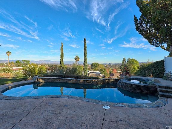 4th image of 6644 Vickiview Dr