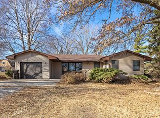 637 Main St, Hickman, NE 68372