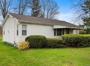 4497 Creek Rd, Lewiston, NY 14092