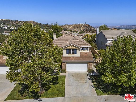 2nd image of 26531 Cardinal Dr