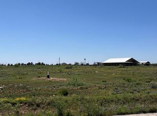 2115 Longhorn Dr, Stanton, TX 79782