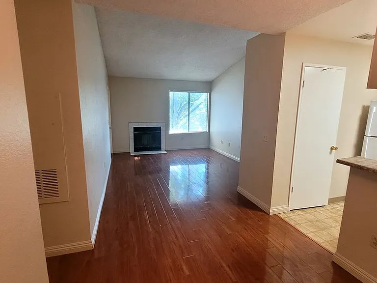 3941 Madison Ave #200 — Photo 6