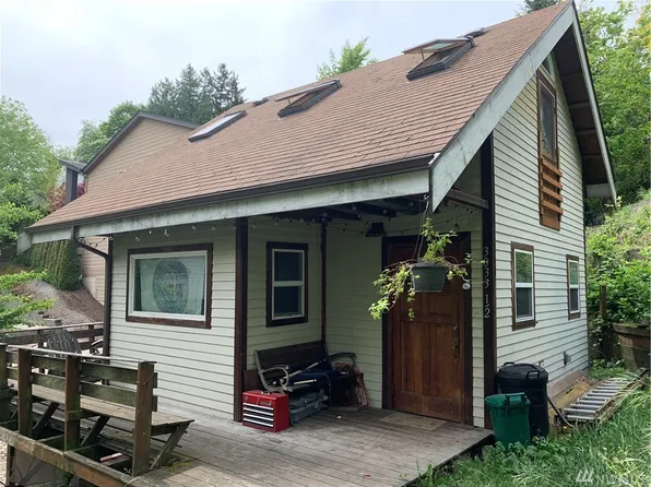 3033 1/2 SW Spokane St, Seattle, WA 98126