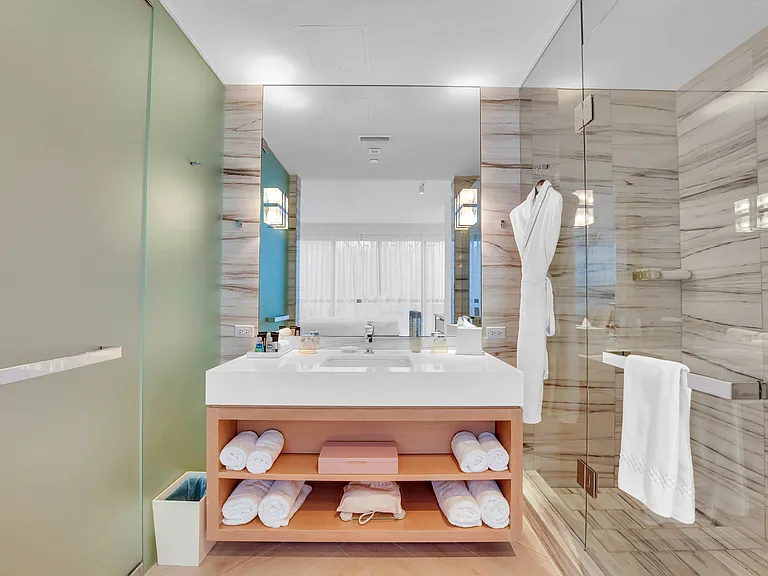 2201 Collins Ave #40 — Photo 7