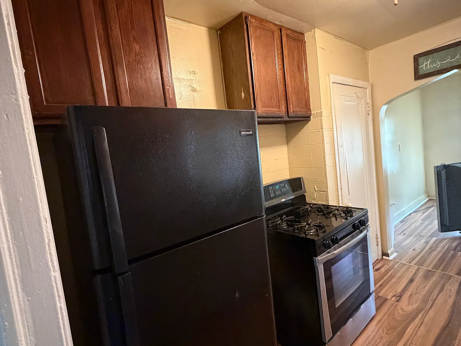 2 bed, 824 sqft, $1,100 — Photo 3