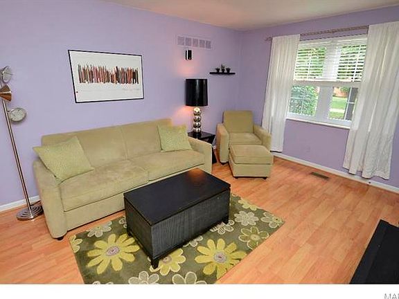 3rd image of 7925 Royal Arms Ct APT 2