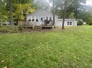 4310 Leroy Ct, White Lake, MI 48383