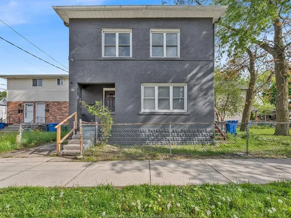 669 Park St W, Windsor, ON N9A 5V7