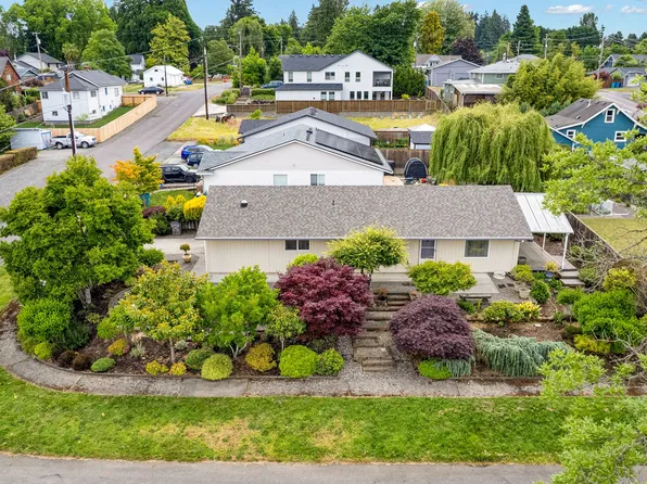 512 N Railroad Ave, Ridgefield, WA 98642