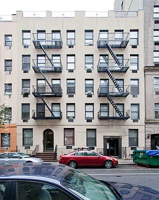 Rented by J. Lemle Real Estate | media 17