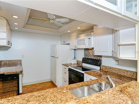3rd image of 1200 E Peppertree Ln APT 207