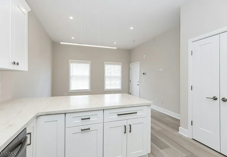 803 Springfield Ave #C — Photo 4