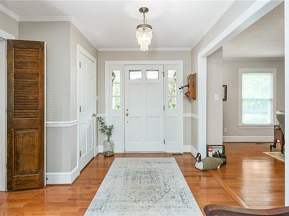 5th image of 606 Briarwood Dr