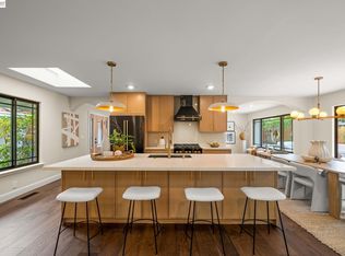 2883 Bowling Green Dr, Walnut Creek, CA 94598