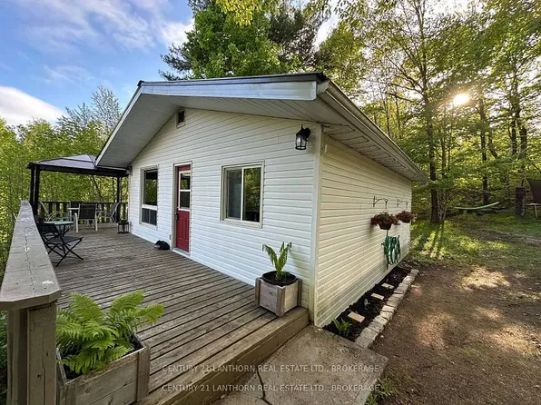 1024 Harrington Ln, Central Frontenac, ON K0H 1B0