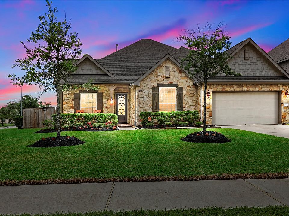 1st image of 13226 Cameron Reach Dr