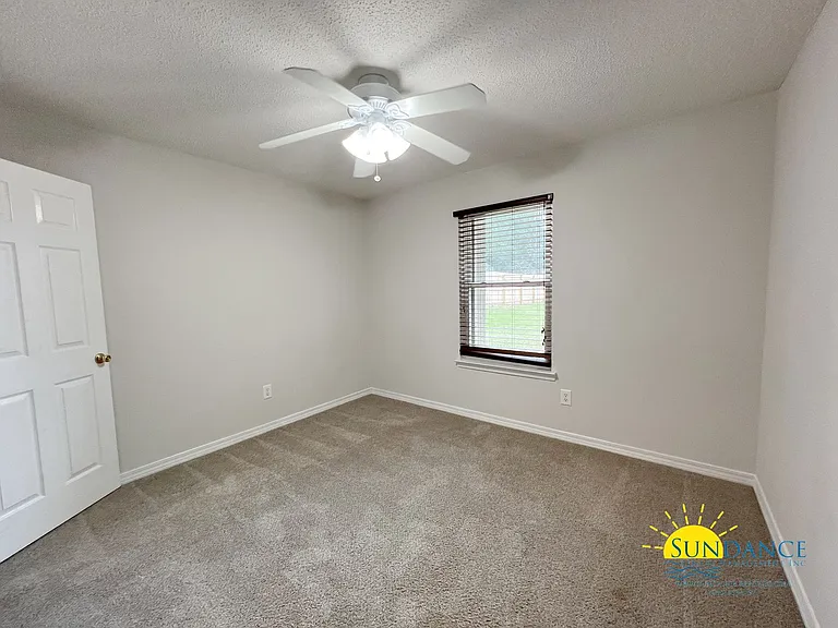 223 Westview Dr — Photo 20