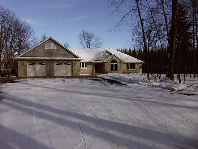 1st image of 821 Violet Way